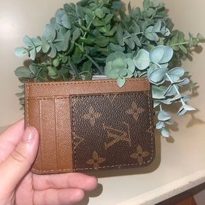 Card holder